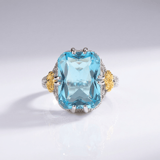 GOLD AQUAMARINE VINTAGE RING