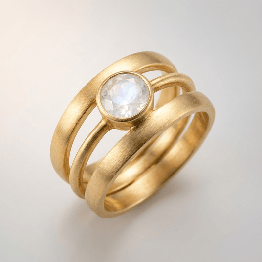 GOLD MOONSTONE BAND RING