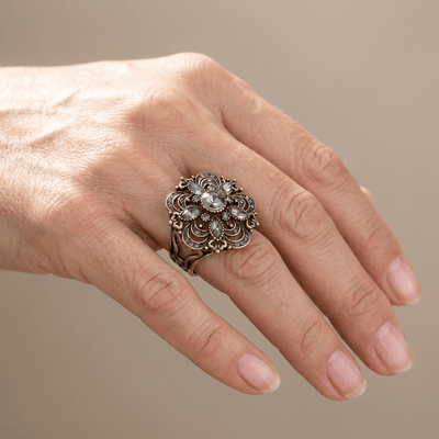 SILVER DIAMOND FLOWER BURST RING