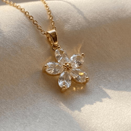 GOLD FLOWER GRACE NECKLACE