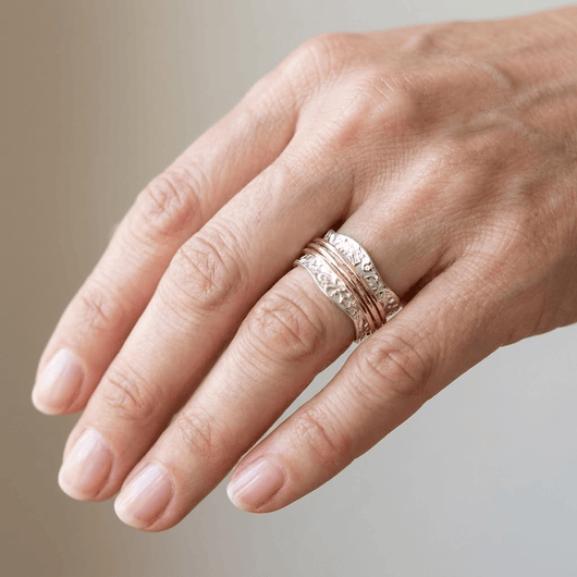 VINTAGE SPINNER RING